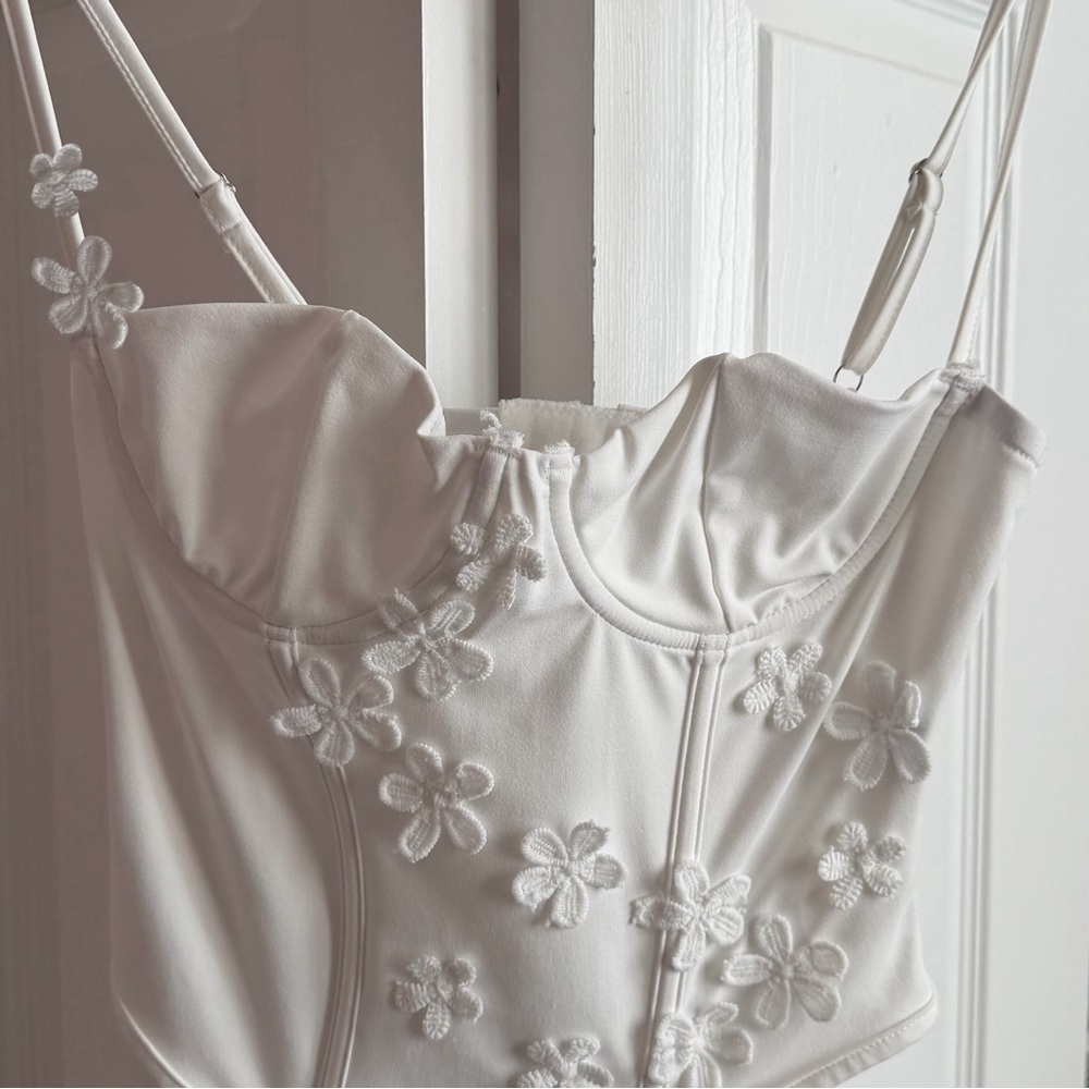 Babyboo Fashion White Dalary Top - Picture 3 of 3